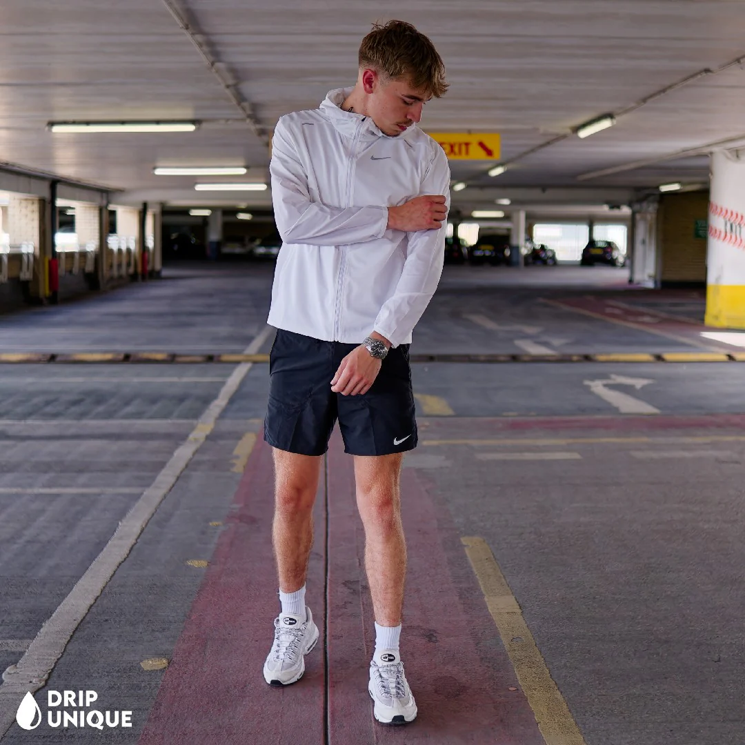 Nike UV Windrunner Jacket Ice White - Image 4